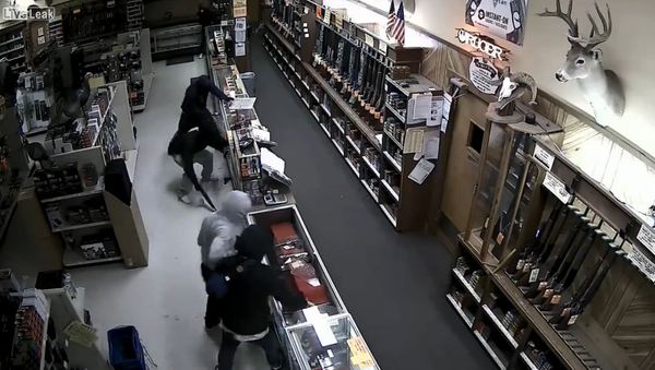 Grand theft in gun store - Sputnik International