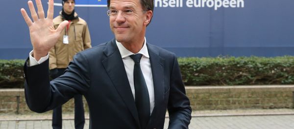 Dutch Prime Minister Mark Rutte waves as he arrives for an EU summit at the EU Council building in Brussels on Thursday, Feb. 18, 2016. - Sputnik International