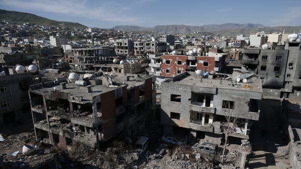 Ruined houses and buildings are seen in Cizre, Turkey, Wednesday, March 2, 2016. - Sputnik International