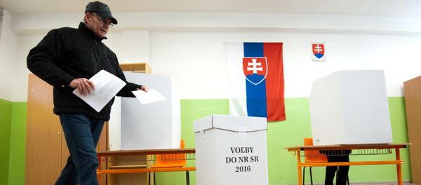 A man casts his vote during the general elections in Trnava, Slovakia, on March 5, 2016 A man casts his vote during the general elections in Trnava, Slovakia, on March 5, 2016 - Sputnik International