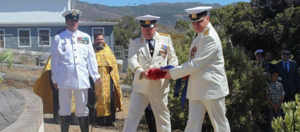 Navy Research Ship Crew Lays Flowers at Russian Sailors Tomb in South Africa Navy Research Ship Crew Lays Flowers at Russian Sailors Tomb in South Africa - Sputnik International