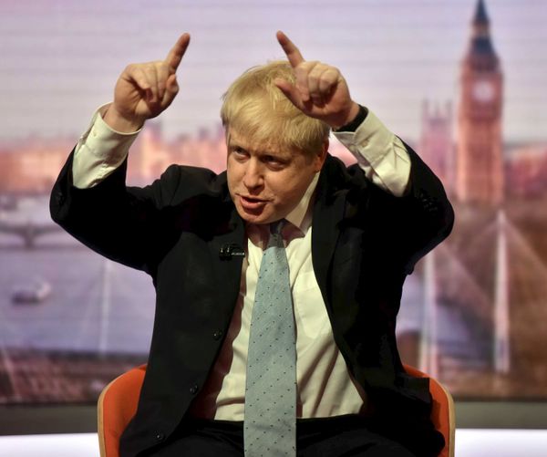 Johnson Vs BBC: No 10 Mulls Decriminalising Not Paying Licence Fee Amid 'Anti-Tory Bias' – Report - Sputnik International