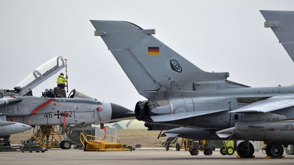 A technician works on a German Tornado jet at the air base in Incirlik, Turkey, on January 21, 2016 A technician works on a German Tornado jet at the air base in Incirlik, Turkey, on January 21, 2016 - Sputnik International