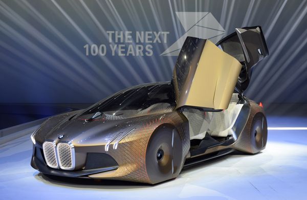 The BMW vision car The next 100 years stands at a stage after a celebration show marking the 100th anniversary of BMW on March 7, 2016 in the Olympic hall in Munich, southern Germany - Sputnik International