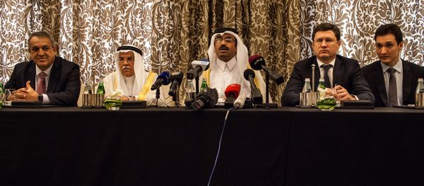 Qatar's Minister of Energy and Industry Mohammed Saleh al-Sada (C),Saudi Arabia's minister of Oil and Mineral Resources Ali al-Naimi (C-L), Venezuela's minister of petroleum and mining Eulogio Del Pino (L), and Russia's Energy Minister Alexander Novak (C-R) attend a press conference on February 16, 2016 in the Qatari capital Doha Qatar's Minister of Energy and Industry Mohammed Saleh al-Sada (C),Saudi Arabia's minister of Oil and Mineral Resources Ali al-Naimi (C-L), Venezuela's minister of petroleum and mining Eulogio Del Pino (L), and Russia's Energy Minister Alexander Novak (C-R) attend a press conference on February 16, 2016 in the Qatari capital Doha - Sputnik International