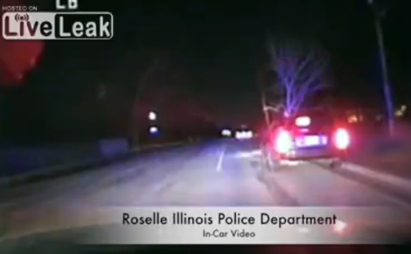 Cops Catch Female Drunk Driver With Tree Stuck On Front Of Car Cops Catch Female Drunk Driver With Tree Stuck On Front Of Car - Sputnik International