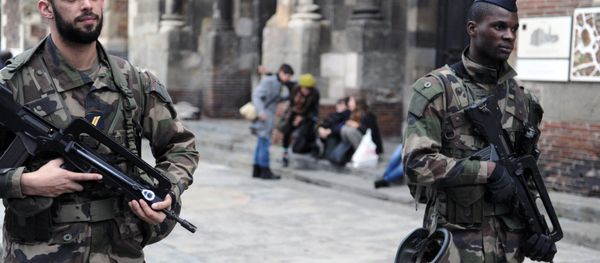 Soldiers patrol outside the Saint-Sernin basilica as part of the Operation sentinelle, on December 31, 2015 in Toulouse. Soldiers patrol outside the Saint-Sernin basilica as part of the Operation sentinelle, on December 31, 2015 in Toulouse. - Sputnik International