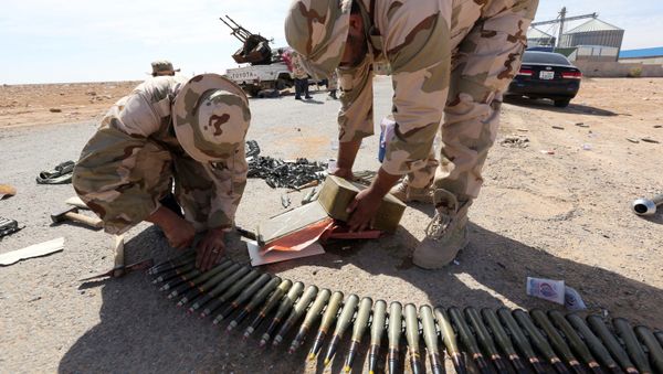 Libyan soldiers check ammunition, some three kilometers from the northern entrance to the Bani Walid (file photo) Libyan soldiers check ammunition, some three kilometers from the northern entrance to the Bani Walid (file photo) - Sputnik International