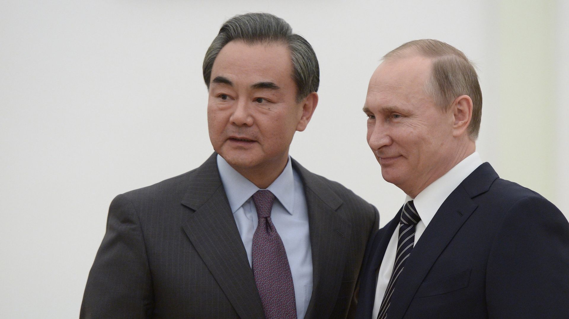 President Vladimir Putin, right, and Chinese Foreign Minister Wang Yi meeting at the Kremlin President Vladimir Putin, right, and Chinese Foreign Minister Wang Yi meeting at the Kremlin - Sputnik International, 1920, 22.02.2023