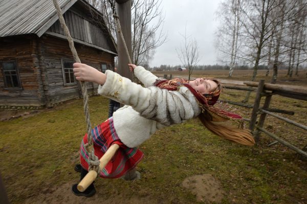 Spring In, Winter Out: Maslenitsa 2016 Celebrations - Sputnik International