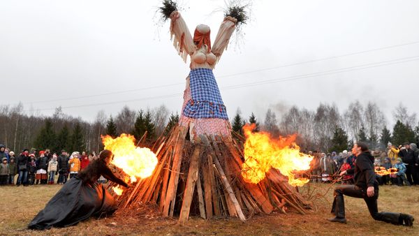 Spring In, Winter Out: Maslenitsa 2016 Celebrations - Sputnik International