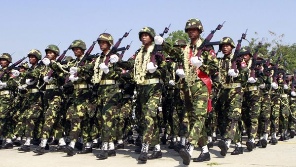 In this photo taken on March. 27, 2012, Myanmar soldiers march during a ceremony to mark the country's 67th Armed Forces Day in Naypyitaw, Myanmar - Sputnik International