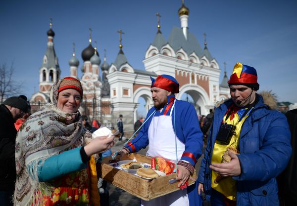 Spring In, Winter Out: Maslenitsa 2016 Celebrations - Sputnik International
