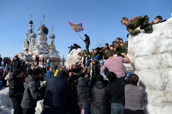 Spring In, Winter Out: Maslenitsa 2016 Celebrations - Sputnik International