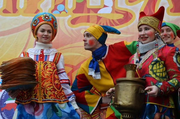 Spring In, Winter Out: Maslenitsa 2016 Celebrations - Sputnik International