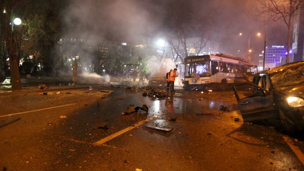 Emergency workers work at the explosion site in Ankara, Turkey March 13, 2016 Emergency workers work at the explosion site in Ankara, Turkey March 13, 2016 - Sputnik International