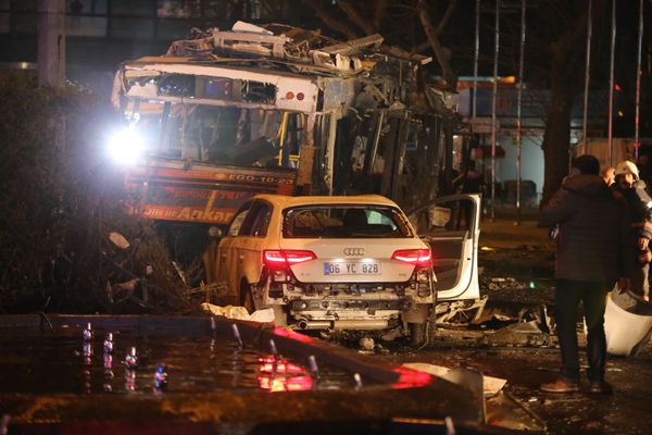 Terrorist Car Bomb Attack on Central Ankara Shreds Public Square - Sputnik International