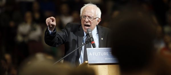 Democratic presidential candidate, Sen. Bernie Sanders, I-Vt., speaks during a campaign stop on Sunday, March 13, 2016, at Ohio State University in Columbus, Ohio Democratic presidential candidate, Sen. Bernie Sanders, I-Vt., speaks during a campaign stop on Sunday, March 13, 2016, at Ohio State University in Columbus, Ohio - Sputnik International
