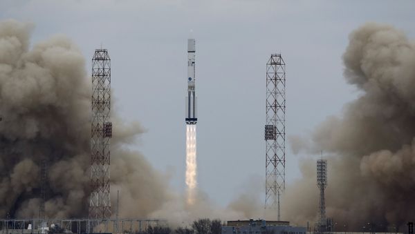The Proton-M rocket, carrying the ExoMars 2016 spacecraft to Mars, blasts off from the launchpad at the Baikonur cosmodrome, Kazakhstan, March 14, 2016 - Sputnik International