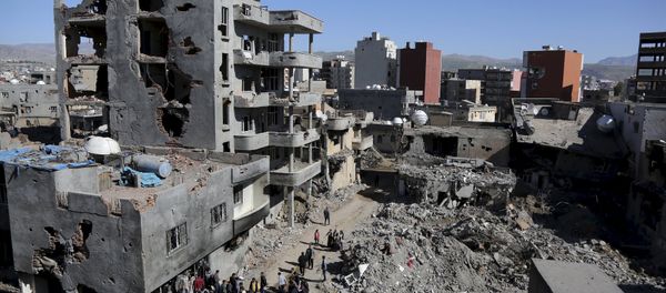 Buildings, which were damaged during the security operations and clashes between Turkish security forces and Kurdish militants, are seen in the southeastern town of Cizre in Sirnak province, Turkey March 2, 2016 Buildings, which were damaged during the security operations and clashes between Turkish security forces and Kurdish militants, are seen in the southeastern town of Cizre in Sirnak province, Turkey March 2, 2016 - Sputnik International