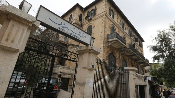 A picture taken on the government controlled side of Aleppo on November 17, 2014, shows the Baron Hotel, the oldest hotel in the northern Syrian city A picture taken on the government controlled side of Aleppo on November 17, 2014, shows the Baron Hotel, the oldest hotel in the northern Syrian city - Sputnik International