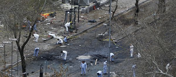 Forensic officers work on the site of a suicide bomb attack in Ankara, Turkey March 14, 2016 Forensic officers work on the site of a suicide bomb attack in Ankara, Turkey March 14, 2016 - Sputnik International