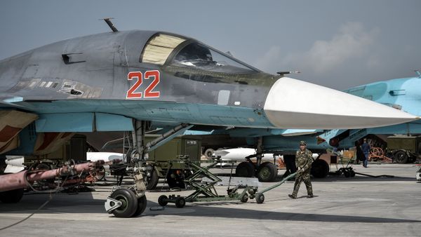 Su-34 multifunctional strike bomber at the Hmeymim airbase in the Latakia Governorate of Syria - Sputnik International
