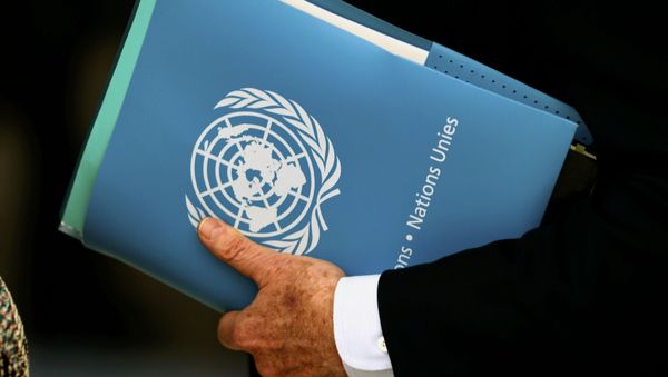 United Nations Special Envoy for Syria Staffan de Mistura holds a folder aside of the 31st Session of the Human Rights Council at the U.N. European headquarters in Geneva, Switzerland, February 29, 2016 United Nations Special Envoy for Syria Staffan de Mistura holds a folder aside of the 31st Session of the Human Rights Council at the U.N. European headquarters in Geneva, Switzerland, February 29, 2016 - Sputnik International