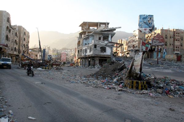 A view of buildings destroyed during recent fighting in Yemen's southwestern city of Taiz March 14, 2016. A view of buildings destroyed during recent fighting in Yemen's southwestern city of Taiz March 14, 2016. - Sputnik International