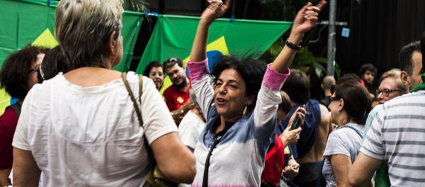 People demonstrate in support of Brazil's President Dilma Rousseff's appointment of Brazil's former President Luiz Inacio Lula da Silva as her chief of staff, at Paulista avenue in Sao Paulo, Brazil - Sputnik International