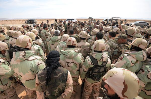 The Battle for Palmyra: 'Desert Falcons' Ready to Swoop In on Daesh - Sputnik International