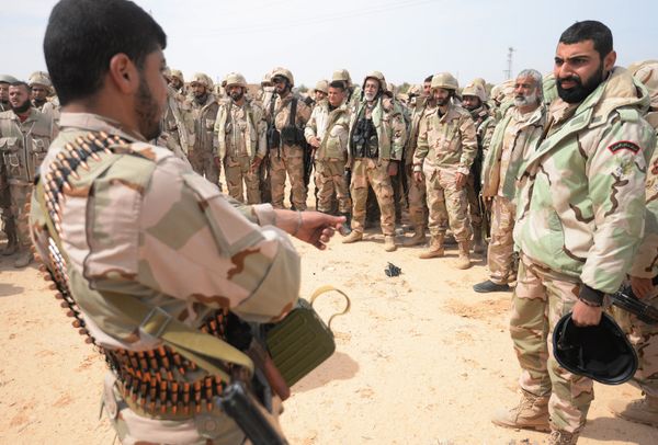 The Battle for Palmyra: 'Desert Falcons' Ready to Swoop In on Daesh - Sputnik International