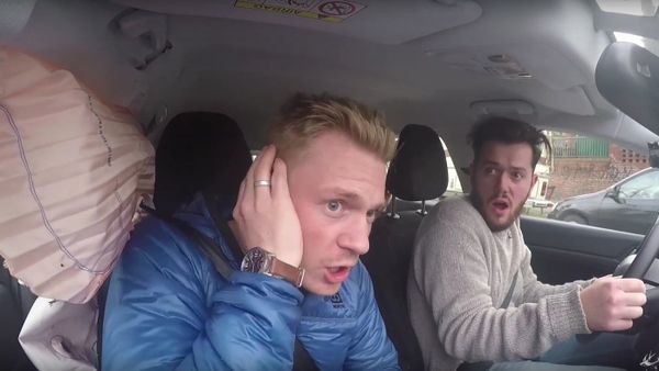 CAR CRASH CAUGHT ON GOPRO - Sputnik International