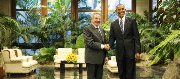 U.S. President Barack Obama and Cuba's President Raul Castro shake hands during their first meeting on the second day of Obama's visit to Cuba, in Havana March 21, 2016 U.S. President Barack Obama and Cuba's President Raul Castro shake hands during their first meeting on the second day of Obama's visit to Cuba, in Havana March 21, 2016 - Sputnik International