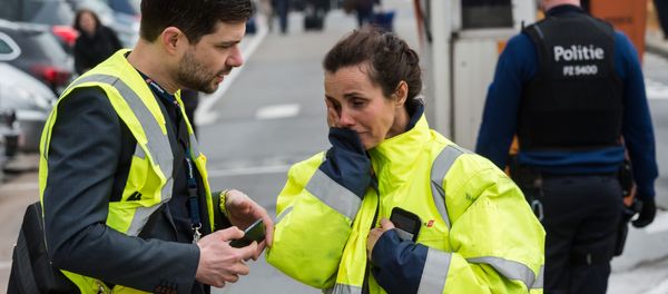 People react outside Brussels airport after explosions rocked the facility in Brussels, Belgium Tuesday March 22, 2016 People react outside Brussels airport after explosions rocked the facility in Brussels, Belgium Tuesday March 22, 2016 - Sputnik International