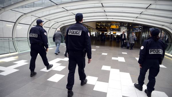 Police officers patrol at Toulouse Blagnac Airport in Toulouse (File) - Sputnik International