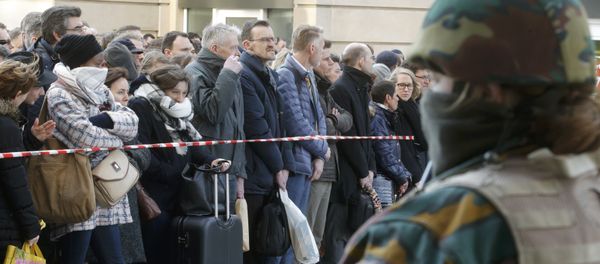 Police control the access to the central train station following bomb attacks in Brussels, Belgium, March 22, 2016 - Sputnik International