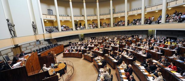 MPs attend the Parliaments plenary session in Helsinki - Sputnik International