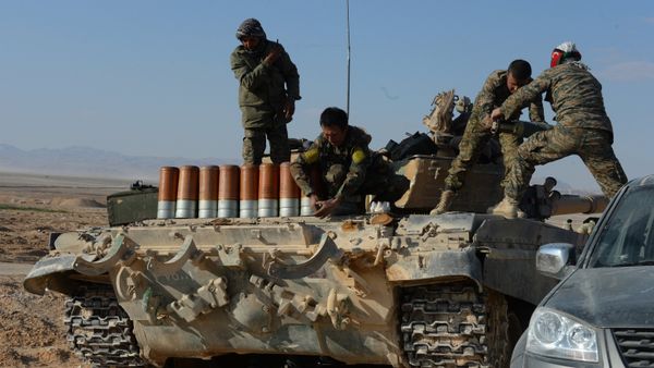 Syrian army and self-defense forces approach Palmyra Syrian army and self-defense forces approach Palmyra - Sputnik International