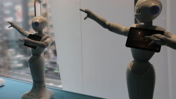 Robots Take Over Shop in Japan - Sputnik International