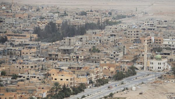 Syrian government army and militia fight for Palmyra Syrian government army and militia fight for Palmyra - Sputnik International