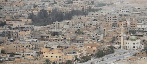 Syrian government army and militia fight for Palmyra Syrian government army and militia fight for Palmyra - Sputnik International