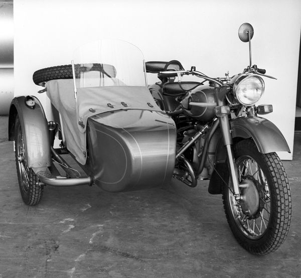 Motorcycle Ural-3 M66 made at the Irbitsky motorcycle plant. (File) - Sputnik International