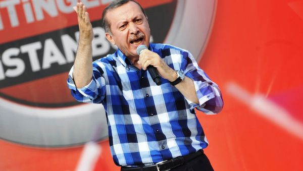 Turkish Prime Minister Recep Tayyip Erdogan makes a speech to supporters during a rally on June 16, 2013, in Istanbul. Turkish Prime Minister Recep Tayyip Erdogan makes a speech to supporters during a rally on June 16, 2013, in Istanbul. - Sputnik International