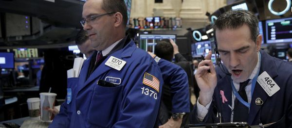 Traders work on the floor of the New York Stock Exchange (NYSE) March 28, 2016 Traders work on the floor of the New York Stock Exchange (NYSE) March 28, 2016 - Sputnik International