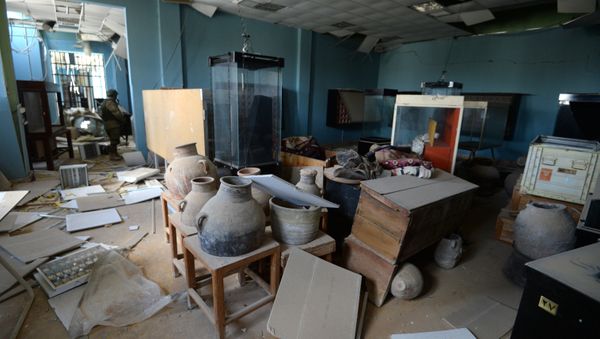 Damage in the National Museum of Palmyra plundered by terrorists - Sputnik International
