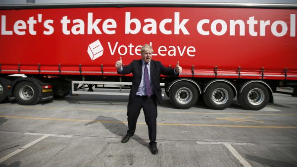 London Mayor Boris Johnson gestures during an Out campaign event, in favour of Britain leaving the European Union, at Europa Worldwide freight company in Dartford, Britain March 11, 2016. London Mayor Boris Johnson gestures during an Out campaign event, in favour of Britain leaving the European Union, at Europa Worldwide freight company in Dartford, Britain March 11, 2016. - Sputnik International