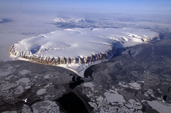 Global Warming Alert: Arctic Ice Continues to Melt Like Butter Global Warming Alert: Arctic Ice Continues to Melt Like Butter - Sputnik International