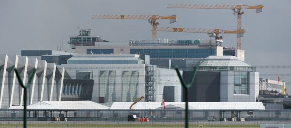 A picture taken on March 29, 2016 in Zaventem shows tents at Brussels Airport, where authorities are running a series of tests to see if makeshift check-in facilities are good enough to restart some flights and that repair work and new security measures are adequate after the deadly March 22 attacks A picture taken on March 29, 2016 in Zaventem shows tents at Brussels Airport, where authorities are running a series of tests to see if makeshift check-in facilities are good enough to restart some flights and that repair work and new security measures are adequate after the deadly March 22 attacks - Sputnik International