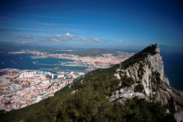 A picture taken on March 17, 2016 shows the Rock of Gibraltar with Spain in background. A picture taken on March 17, 2016 shows the Rock of Gibraltar with Spain in background. - Sputnik International